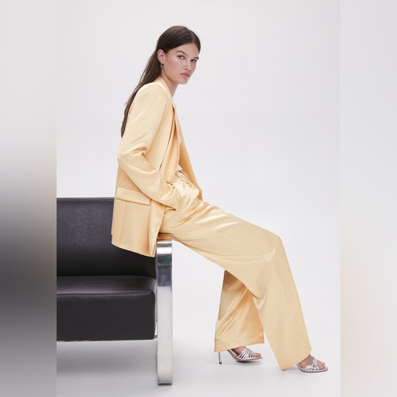 NWOT MANGO Selection Cream Satin-Finish Suit Blazer Jacket - Picture 5 of 13